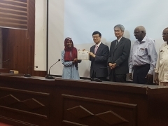 Hand-over of certificates